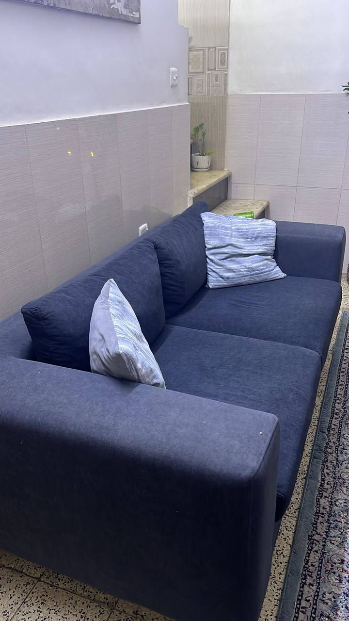 مرحبا تخم للبيع 
قنفاات ثنين وكراسي ثنين
350 الف


**إذا كنت صاحب هذا الإعلان وتريد حذفه لأي سبب، رجاءا أرسل رسالة إلى الدعم الفني**