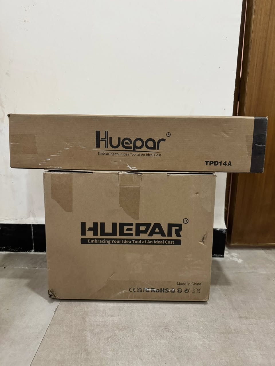 السلام عليكم كبان ليزر + ستاند الاصلي الخاص بالليزر غير مستخدم جديد بالكرتون مع الضمان من ماركة هيبر الغنيه عن التعريف السعر ٣٠٠ الف وبي مجال الاتصال على الهاتف *********** مكاني بغداد الكرخ
