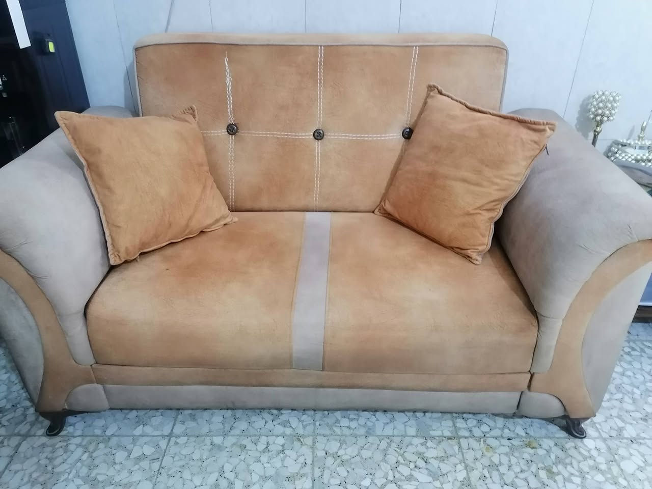 نص تخم ٥مقاعد نظيف مع تلبيسه السعر ١١٠ وبي مجال قليل العنوان ام الكبر والغزلان


**إذا كنت صاحب هذا الإعلان وتريد حذفه لأي سبب، رجاءا أرسل رسالة إلى الدعم الفني**