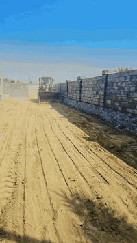 مزرعه للبيع مساحه ٤٢٨ متر الصوفيه خلف ملعب محمد حميد تبعد عن النهر ٥٠ متر شارع ٥ متر كهرباء مجمع ماء تبليط كل الخدمات متوفره للبيع السعر ٤٠ مليون قابل للتفاوض للاتصال ***********
