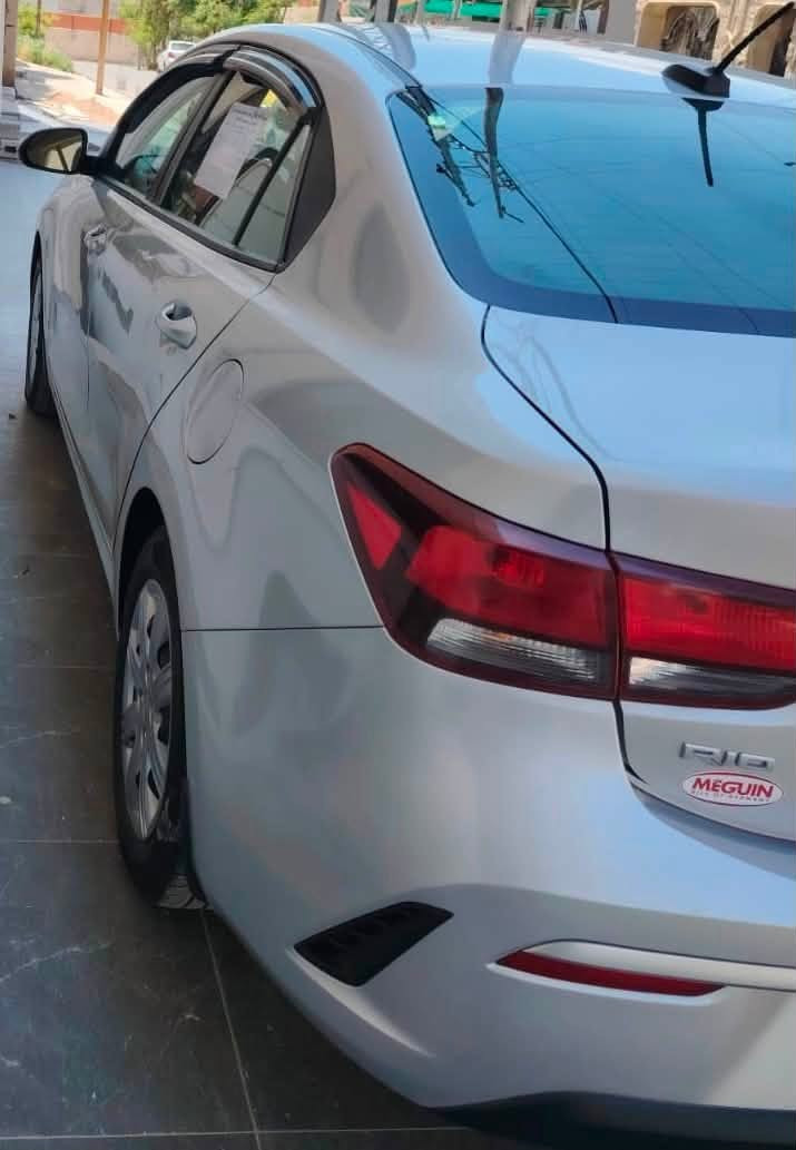 للبيع كيا ريو موديل 2022
رقم اربيل باسمي
موصفات LX المعروفه
ماشيه 42 ميل حاليا
ضررها بابين وحافت بوند 
صور الضرر مرفق مع صور سياره 
سعرها 123 
الاستفسار ***********
