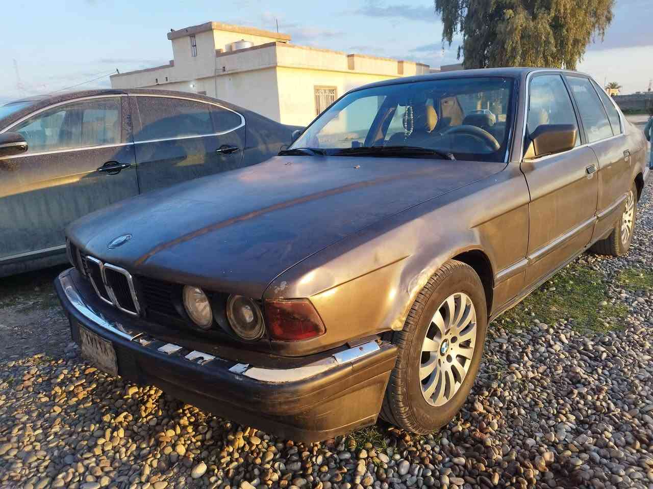 السلام عليكم تم تنزيل السعر 17وبيها مجال بيئم 735كير عادي صدر تايرات محرك كير شرط قطره معجون مابيها السياره طبه كمرك مدفوع بل 2021 تحول دولي ما تكلف رقم صلاح الدين الشرعي عندي رقمه وكاله وتحويل ***********///***********
