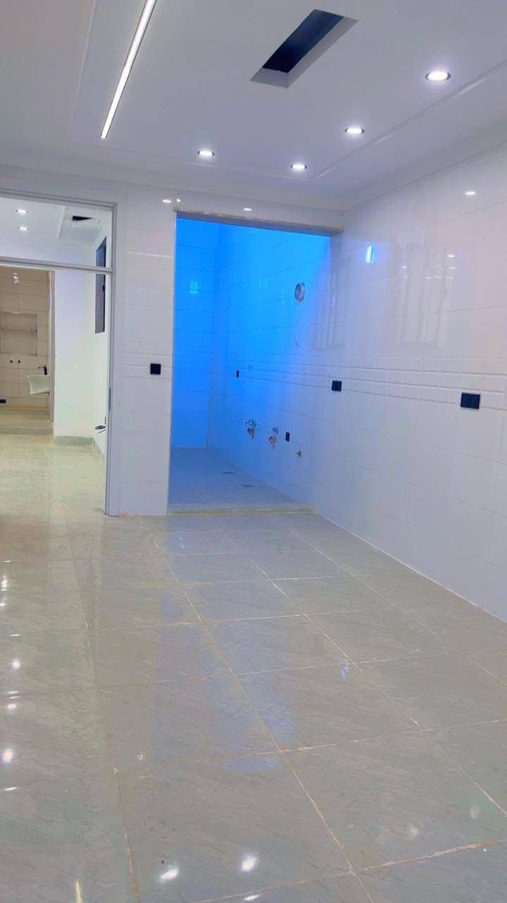 عرض حصري من #عقارات_غازى ميرانى  دار للبيع في مجمع  #لاوان_ستي مساحه 200م طابقين 
___________________
4غرف نوم 
صاله 
استقبال 
مطبخ 
صحيات
كراج/حديقه 
____________________
السعر 8 دفاتر و50 ورقه وبي مجال 
متبقي عليه اقساط 100ورقه 
التسجيل مباشر لكل من يحمل الجنسيه العراقيه 
المجمع كامل خدمات ع مدار 24 ساعه 
_____________
للاستفسار اكثر اتصل 
0773-717-7775
0773-717-7774
0750-820-5300
او زياره موقع الشركه سايدين لاوان بيوت المهندسين عقارات غازى ميرانى
