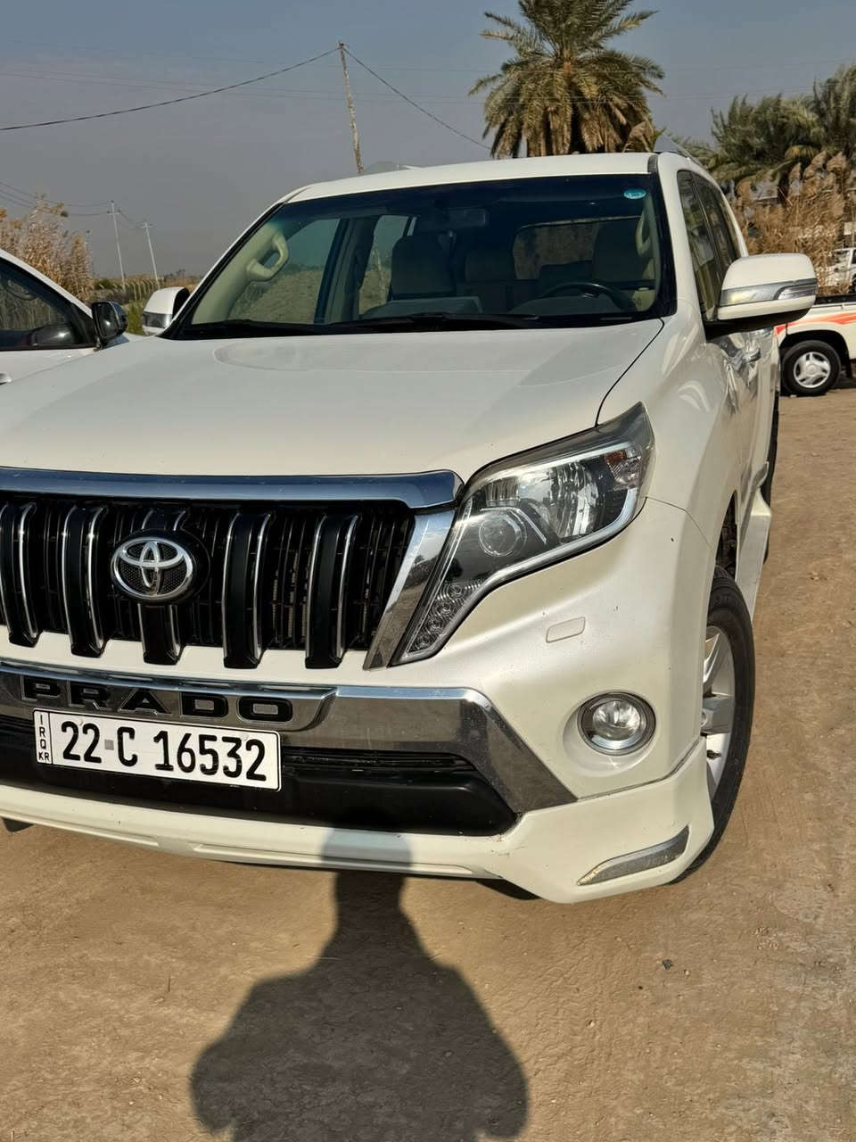 السلام وعليكم برادو 2014   4 سلندر السيارة كلش حلوة استخدام شخصي ماشية 95 الف حقيقي بيهة جاملغ امامي ايمن صبغ فقط مكانهة بغداد حي الاعلام سعرهة 253 وبيهة مجال 
***********
