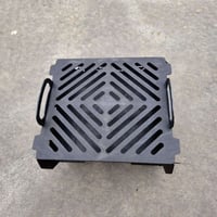 يتوفر شوايات عملية قابلة للفتح و التركيب بمختلف القياسات  07818854292