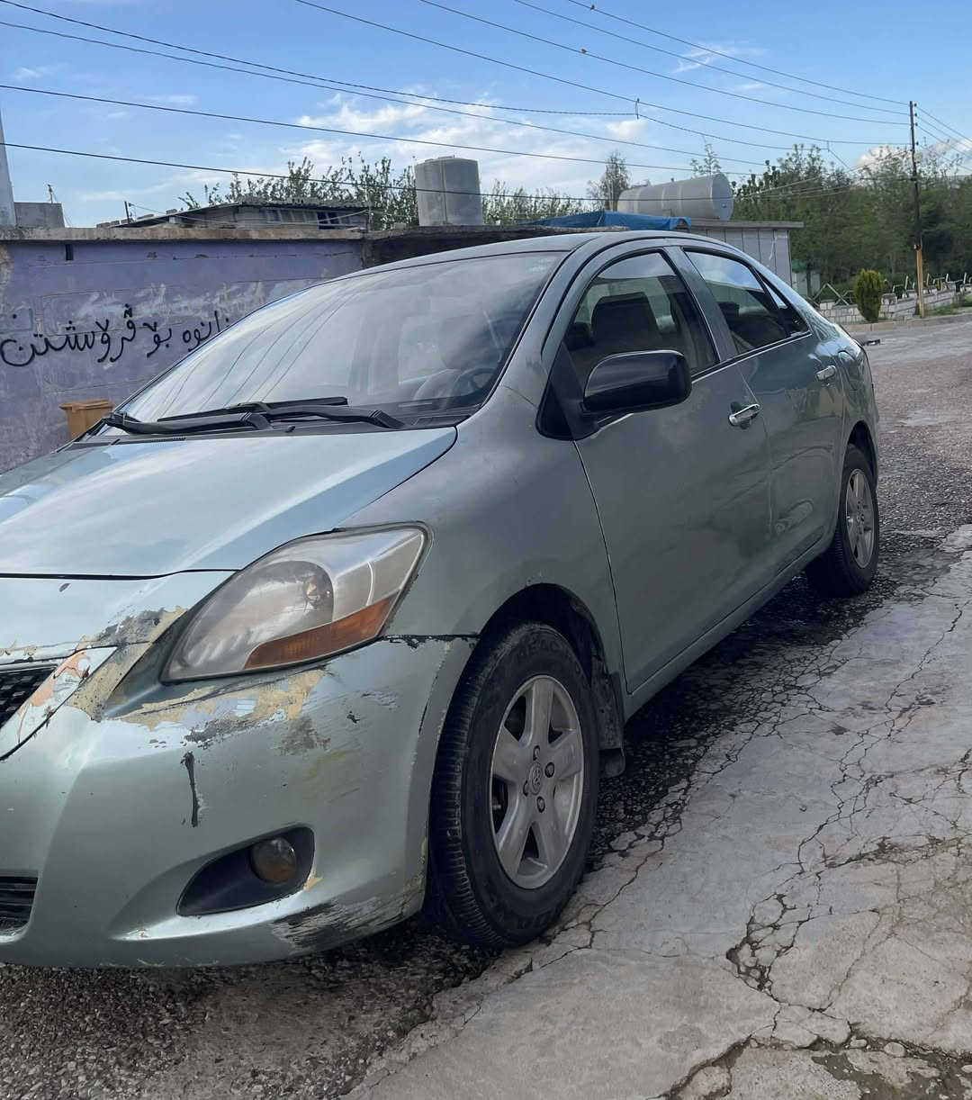 Toyota Yaris
مۆدێلی ٢٠٠٨
گێڕ ئۆتۆماتیک گێڕومەکینە بەشەرت
مەکینە بچوک 
تەبرید ساردوو گەرم بەشەرت
سویچ کۆنتڕۆڵ دوو سویچی لەگەڵە 
شاشە ئایپاد
هەموو شتێکی مەزبوتە کارەبایی هەمووی ئیش ئەکات 
تەقەو ڕەقەی نیە مەزبوتە 
پێنج پارچە بۆیاخ بێناوگرتن  
تەحویل غەرامە بەشەرت 
سەنەوی تازەیە هەزەی بەسەر نەچووە
سەیارەیەکی پاکو جواو ڕێکو پێکە 
ناونیشان سلێمانی
نرخی 75 گەڵاو مامەڵە
ژمارە موبایل [***********
