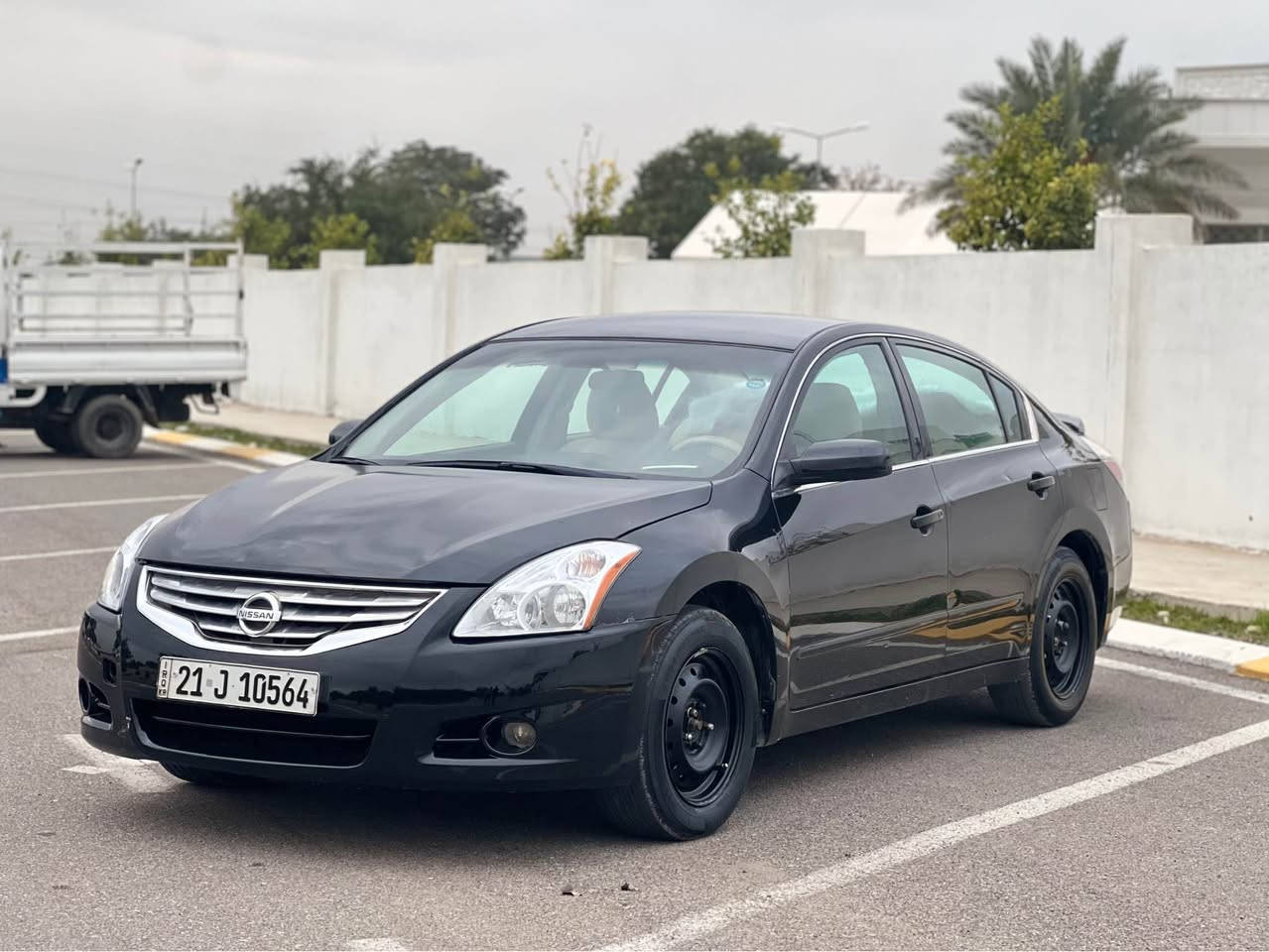 نیسان ئاڵتیما مۆدێل ٢٠١٢ خلیجی  
ڕەنگی ڕەشی قەترانی  پارچەو نیوێك سبوخی هەیە بێ لێدراو سۆنەریم داناوە ڕەقەموو سەنەویو سەدرو گێڕو مكینەی تازەیە بەشەرتی تحویل غرامە 
شوێن كلار
سعر  ٩٥$
ژ.م   *********** واتس ئاپ  ڤایبر كالار, السليمانية
