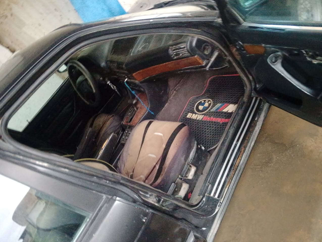 مساء الخير 
عندي بيئم للتعميرالسعر ٣٠ ورقة موديل ٩١ عنواني بغداد 
متواجد ع الفيس


**إذا كنت صاحب هذا الإعلان وتريد حذفه لأي سبب، رجاءا أرسل رسالة إلى الدعم الفني**