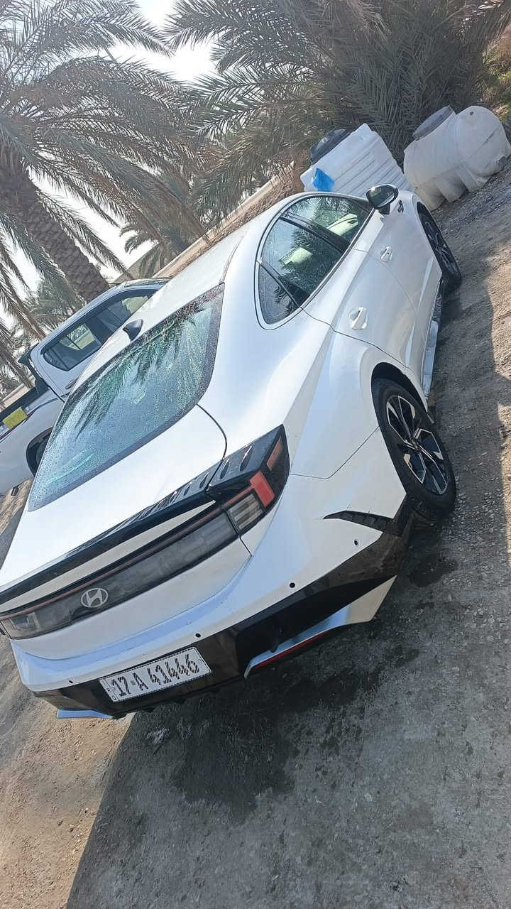 سلام عليكم
سوناتا وارد أمريكي 
فول مواصفات عده افتحه 
موديل 2024 
لمكان السماوه اي سفسار يجي  خاص  او يتصال عل رقم 
***********
