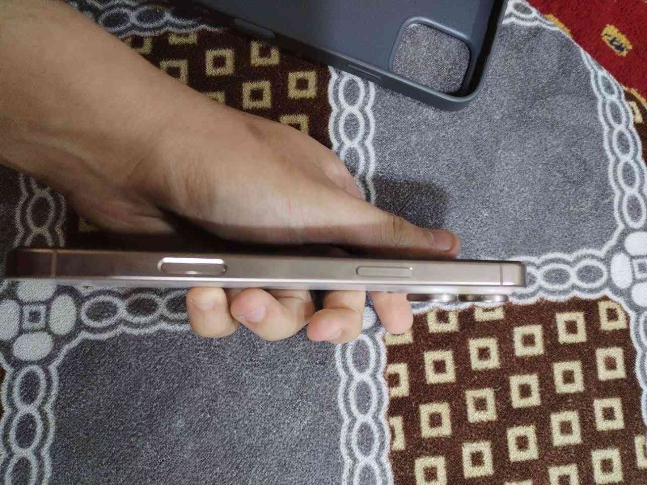 16pro max               ،ذاكره 256   ،بطاريه 100 جديد وبعده بضمان نسخه شرق اوسط  ،نضيف بعده وياه باكيته + كيبل شحن  سعر خاص✅


**إذا كنت صاحب هذا الإعلان وتريد حذفه لأي سبب، رجاءا أرسل رسالة إلى الدعم الفني**