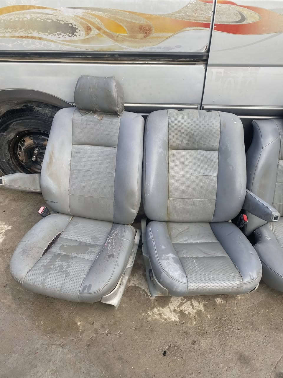 السلام عليكم كشتات700للبيع مكان الشعله سعر ٣٥٠ معه البطاين كهربائيات ***********
