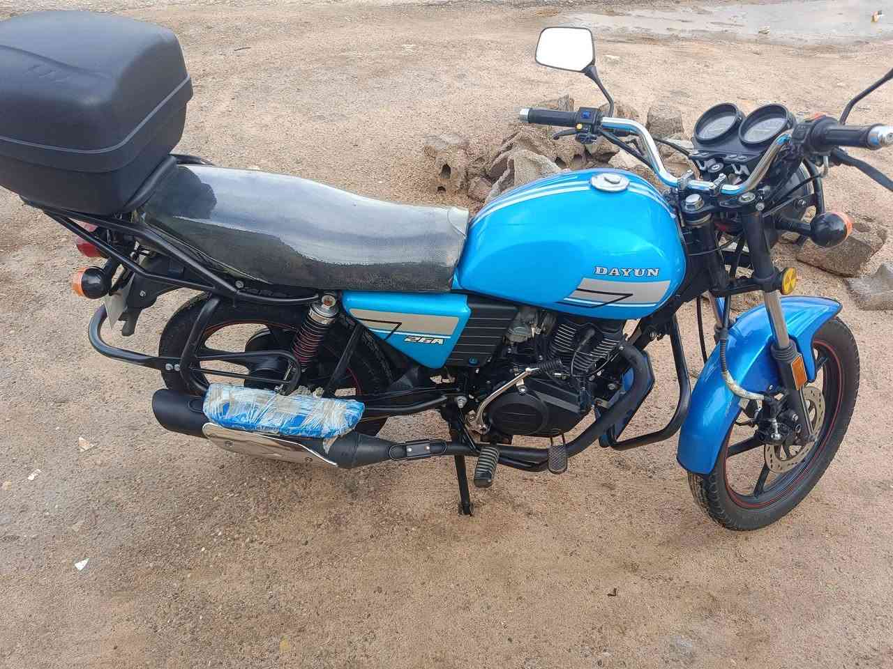 دراجه دايون. نفخ   دراجه كارتون. مكفوله من الزلغ  ماشيه 7لاف.  دراجه زيرو.  مال بيت. ما طالعه    مديل 22طالعه بل 23 وماماشيه    مكينه  خرسه  جاهزه  مكان الرفاعي  السعر 1550بيه مجال. قليل ***********
