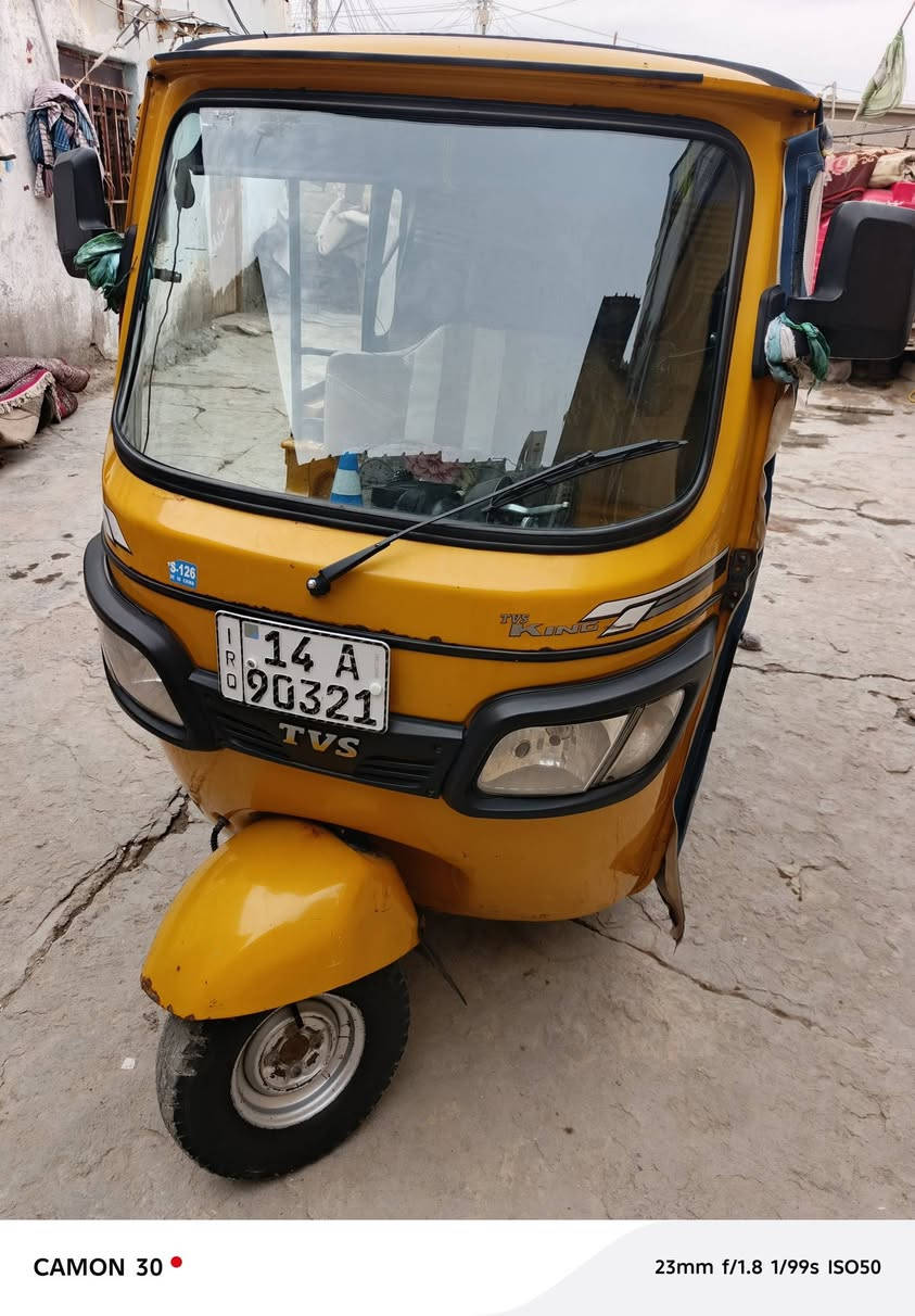 سلام عليكم شباب تكتك تيفي آس موديل 21 المكينه مجفته مره وحده شركه البدي نضيف شوفت عينك رقم الماني بسمي العنوان البصرة الحيانيه شارع الطاك رقم الهاتف (***********) واتساب فقط سعر 6 ونص
