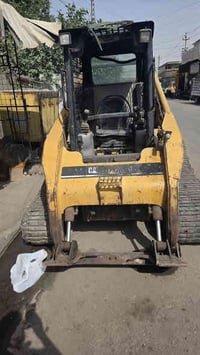 شفل للبيع بدون نضيف حيل  رقم تليفون 07718483666