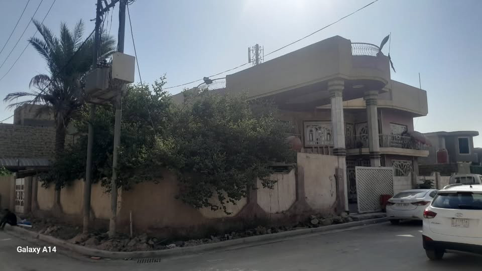 بيت للبيع بابل حي الجامعة المساحة 360  للاستفسار الاتصال***********
