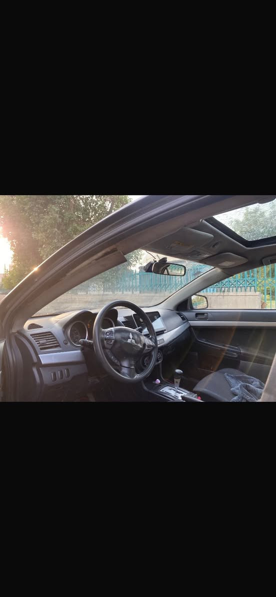 ‏السلام عليكم من رخصة مدير عندي لانسر قرش 2009 يحتاج لها مكينة والتبريد يحتاج غاز وصدر رأيتها 57 حادثة كاملة مبلغ أيمن بالعراق وخارج العراق***********
