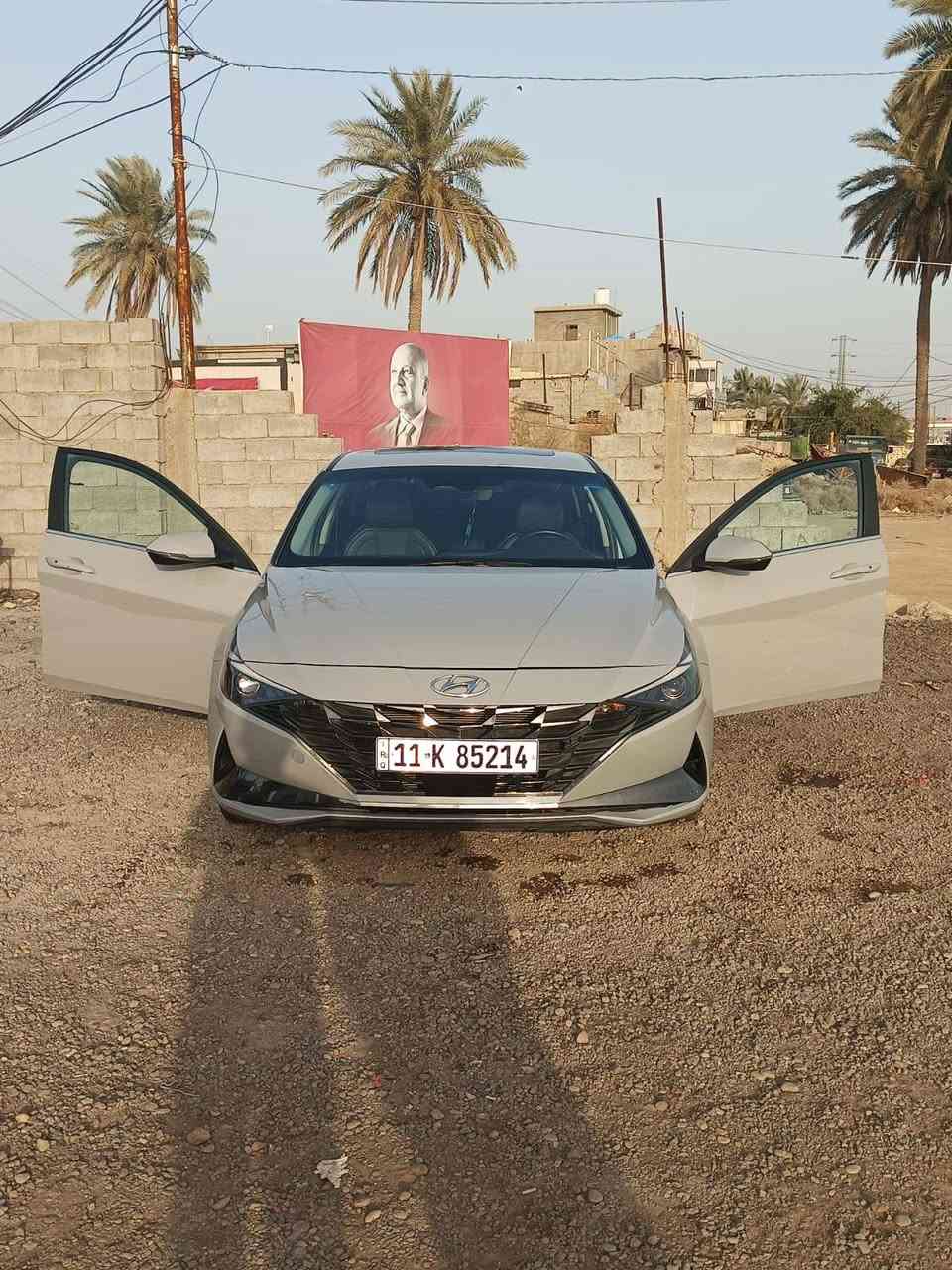 النترا هايبرد ٢٣ فول 1ع1 لون سمنتي حادث بنيد مبدل نفس لون بلادي ماشيه 28رقم تلفون *********** /***********
