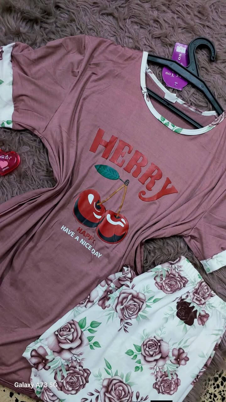 تراكات فانيلا زبده سعر القطعه ٩ واذا تاخذين نص درزن ف القطعه ع ٧ كميه محدوده


**إذا كنت صاحب هذا الإعلان وتريد حذفه لأي سبب، رجاءا أرسل رسالة إلى الدعم الفني**