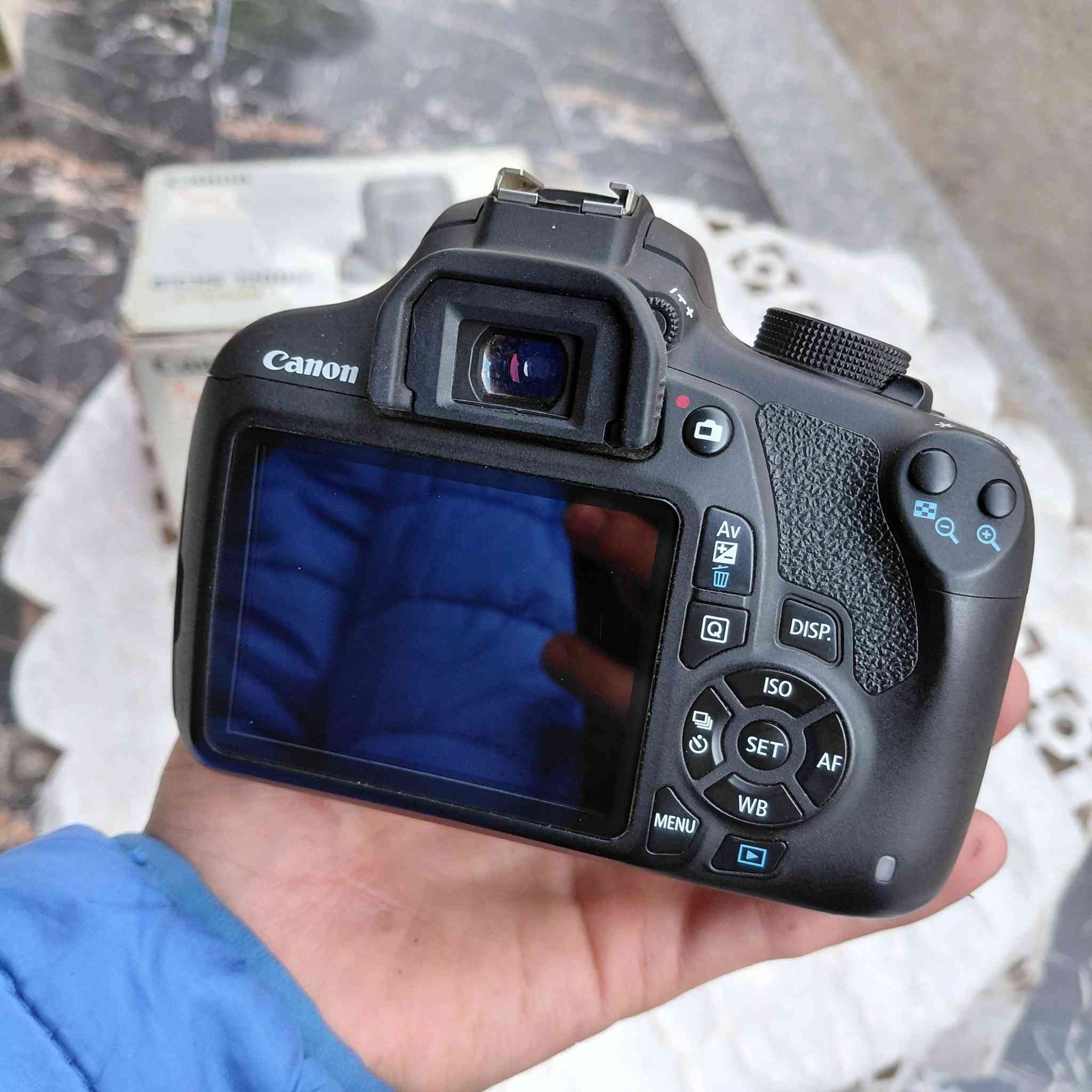 كاميرا كانون دي 1200 كسر زيرو
بالينس 18/55 ملي كسر زيرو
شنطة وشاحن وحزام وبطارية 
للتواصل 01116147021


**إذا كنت صاحب هذا الإعلان وتريد حذفه لأي سبب، رجاءا أرسل رسالة إلى الدعم الفني**