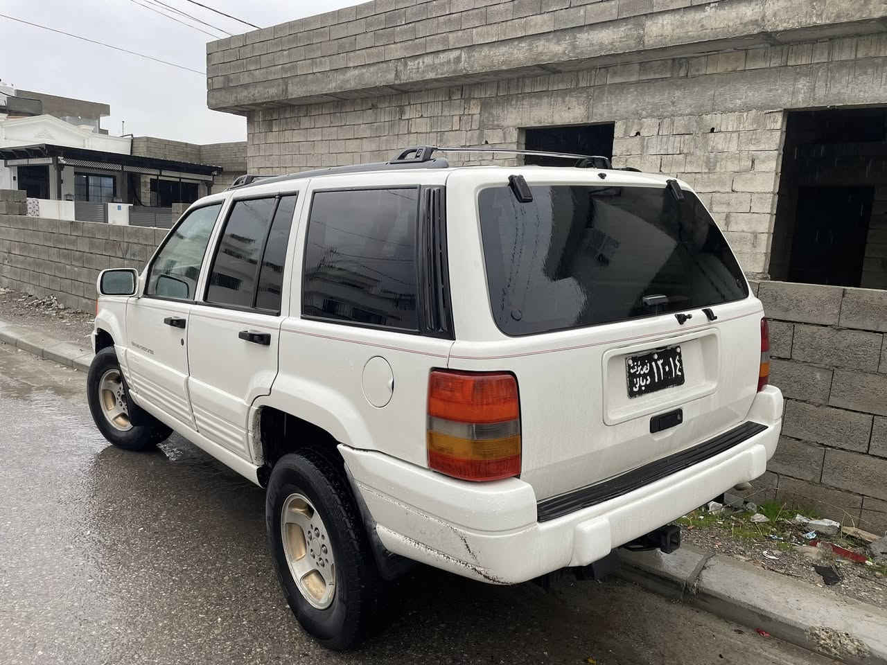 مه كينه ي  به طه ٣٠٠٠
سه ياره كه زور پاكه  به س  بونيدى  بوياخه 
مه كينه و گير به شه رته 
سه نه وي له گه له  وه كاله ش ده كري 
توماتيك
٤٤$
***********
***********
