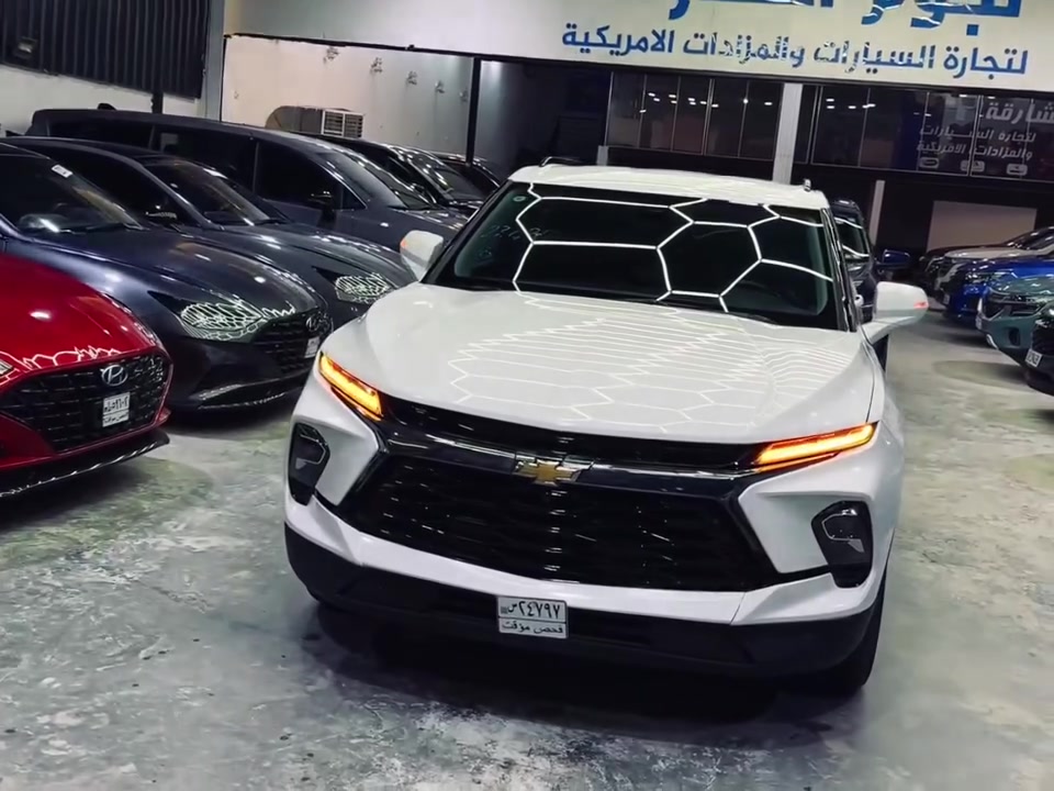 ✅اسم السيارة : شوفرليت بلايزر  2025
✅الفئة :  LT3
✅الموديل :  2025
✅رقم السيارة :  نجف شهداء 
✅الضرر :  سرقه
✅الايرباكات :  بدون ضرر ايرباك 
______________________________
🔻1-محرك 6 سلندر 3600
🔻2-ويل كب حجم 19 مع طقم تايرة 🔻بحالة ممتازة 
🔻3-بصمة ابواب و بصمة تشغيل و تشغيل 🔻عن بعد 
🔻4-لايتات زينون عالي ناصي اصل 
🔻5- كامرات 360 
🔻6-رادار جانبي 
🔻7-حساس خلفي اصل 
🔻8-قبق جنطة كهرباء 
🔻9- قطعتين تبريد 
🔻10-كامرات محيطية عدد 5
🔻11-تحكم ستيرن جهتين متكامل 
🔻12-رادار امامي مانع للتصادم
🔻13-شاشة كبيرة الحجم للتحكم بكافة الايعازات
🔻14-غرفة السيارة جلد اسود 
🔻15-تدفئة  المقاعد الامامية

السياره في محافظة النجف الإشراف
للتواصل والاستفسار
*********** واتساب
