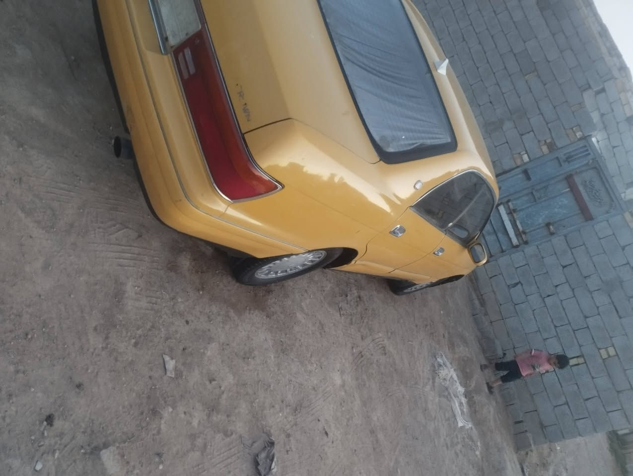 بطه منفصل رقم بصره كفاله عامه السعر 35
مكينه وكير 2500 خير من الله
تبريد ثلج
دواخل نضيفه
كهربائيات كلها شغاله
تواير جدد
حداديه جدده
مكاني بشطره 
***********

