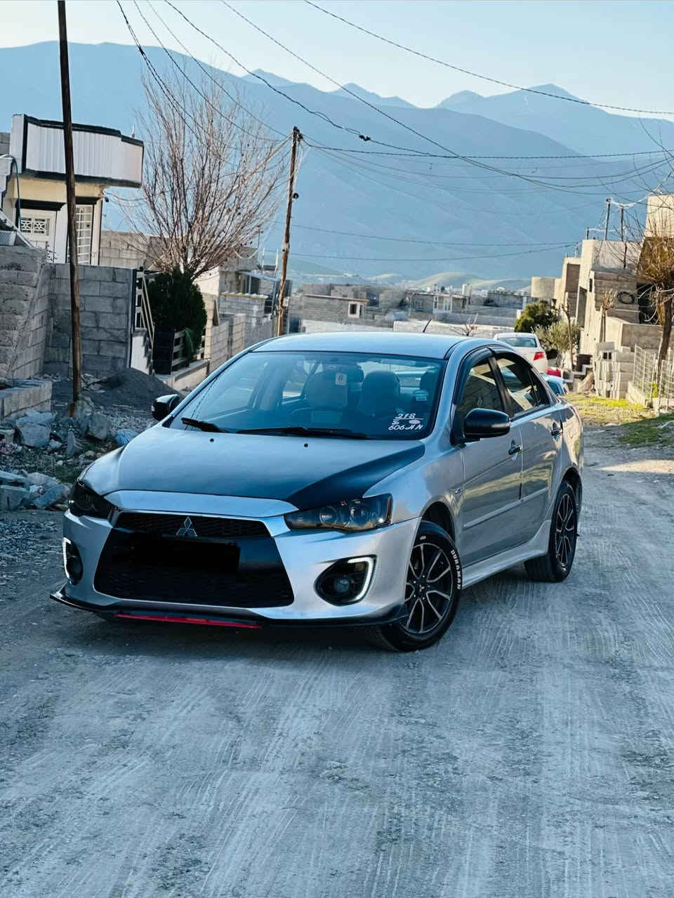 بەناوی خوای گەورە ***********
لانسەری قرش 2016 خلیجی مەکینە 20
ناوزەرد 
ئاوێنە ئیشارەت 
حاسەی دواوە شاشە کامێرە 
هەر چوار تایەکەی تازە بۆ گۆراوە لۆک 
پاتری بانس تازە گۆراوە 
سەنەوی تازەیە رەقەم تازەیە بەشەرتی تەحویل خرامە ماڵی دۆستە ڕوبەڕو لە ڕەسمەکان جوانترە 
2. پارچە بۆیاخە بەبێ ئەوەی نوکە دەرزی ناوی گرتبێ گۆڕینەوە ئەکەین لەسەر دڵ گرتن 

سعری 99 کەمێ مەجال  ژ.م ***********

لە سلێمانیم السليمانية, العراق
