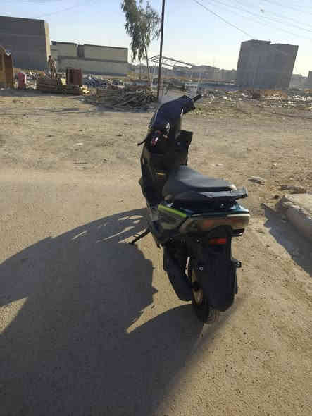 سلام عليكم ورحمه الله وبركاته دراجه شحن البيع فول كلشي شغال نضيفه السعر خاص مكان بغداد البياع تقاطع درويش رقم *********** و***********،
