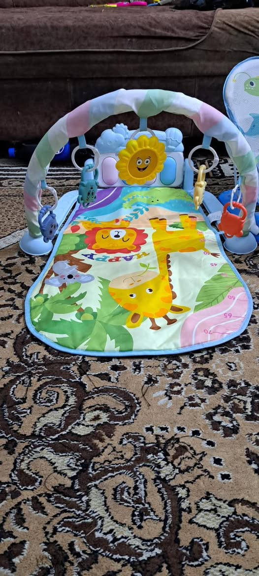 أغراض مال أطفال للبيع كلهن جدد ولله ومكينه خياطه نظيفه وتشتغل كلمن وسعره للاستفسار واتساب ***********
