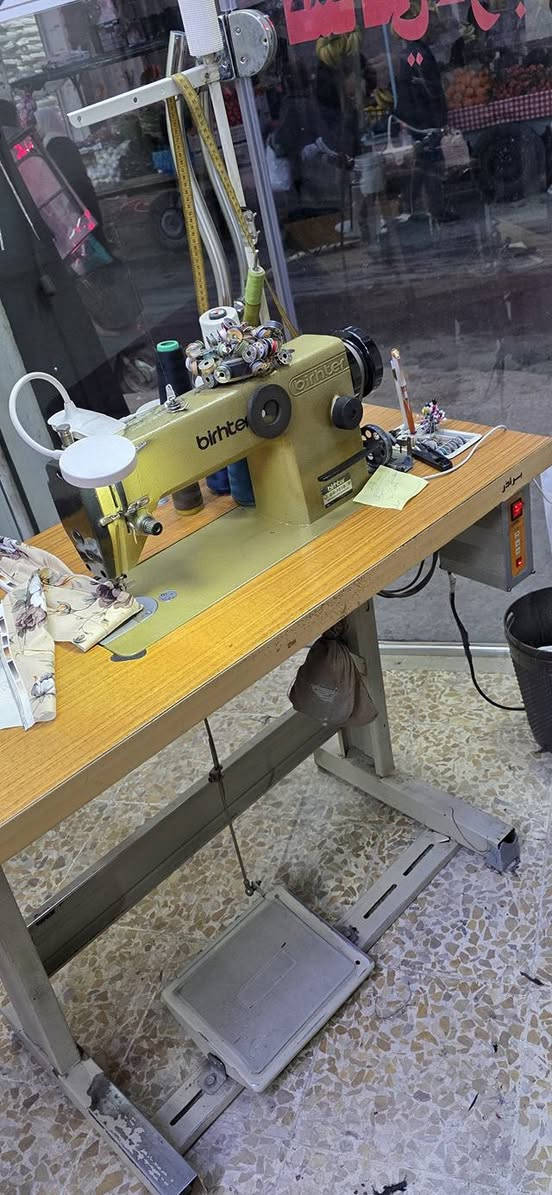 للبيع /مكينه برذر الاصلي شرط جلخ ما بيها جديده ماطور اقتصادي ما تسحب ربع امبير للتواصل
***********
السعر 200وبيها مجال 
الموقع سوق حي سومر
