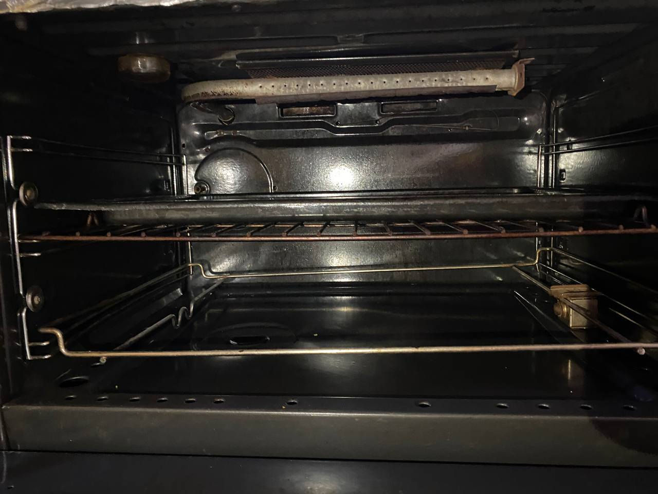 للبيع طباخ عشتار الاصلي شغال السعر 200الف 
حي القدس 

***********
