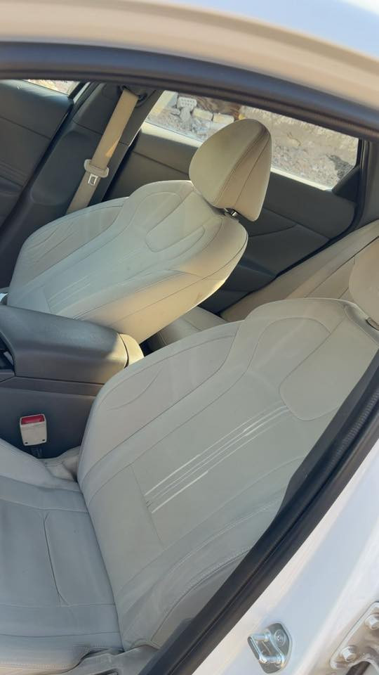 إسلام وعليكم الانتره 2024خليجيه فول مواصفات مكفوله كفاله عامه عد تكحيله بل باب الخلفي السياره ماشيه 57الف بعدها وكاله ترحيب ذاتي مري شفط شاشه تبريد خلفي بصمتين بك لايت LEDفتحه سقف السياره بعدها جديده السياره مال اقساط صاحبها موضف يسويلك وكاله ثاني يوم وبعدلها سنه ونص تنفك 
مكاني بغداد $170وبيها مجال بسيط 
***********
