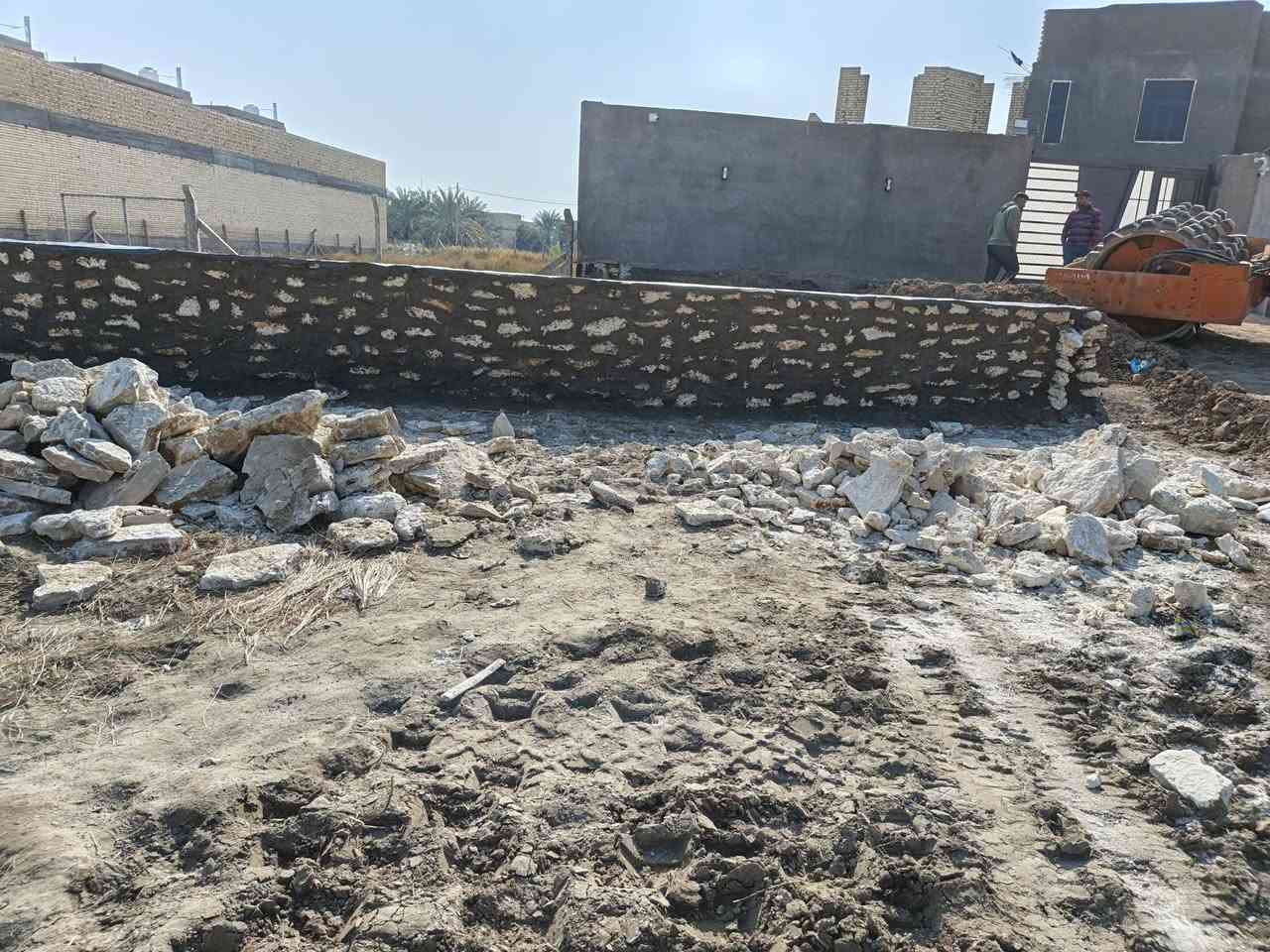 شقل حسب طلب يوميه مكطوعه حجر طابوك بلوك فرمستون خوكم بو علي المري هذه رقمي *********** بي واساب
