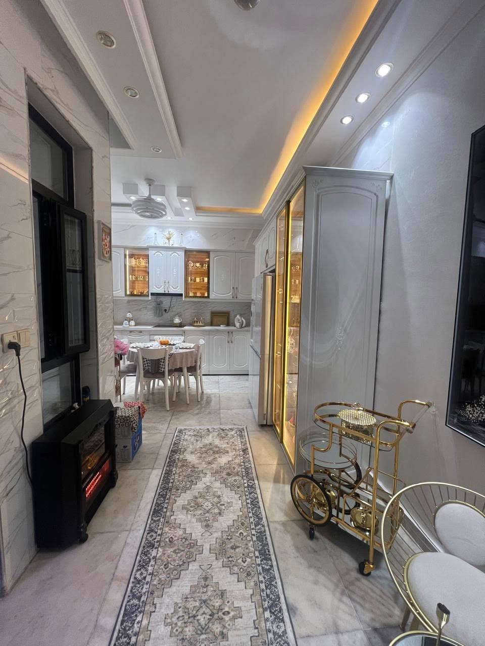 للبيع دار حديث بناء درجة اولى بمواصفات مميزه ثلاث طوابق

📍الموقع في زيونة محله 716 مربع سكني هادئ

🛑 الدار مؤثث بالكامل اثاث مودرن

✅المساحة ———-80م

⬅️الواجهة————5م

↔️ نزال———-16م

يحتوي على مدخلين 
(صالة- مطبخ - 3 غرف نوم - منور - صحيات)

أعرض_عقارك_في_مكتب_مجاز_رسمياً 

للأستفسار ⬇️
#مكتب_الشمري_للخدمات_العقارية
📱 *********** حسين الشمري
📱 ***********  ابو حسين الشمري

🏡 عنوان المكتب(زيونة 716-مدخل الجدار سنتر القديم او حلى بغداد - مقابل مدرسة الزوراء)

#للاعلان_عن_عقاراتكم_من_بيع_شراء_ايجار

فقط ارسل التفاصيل والصور خاص او واتساب ع الارقام اعلاه

   
              #بيع_شراء_ايجار_مشاريع_استثما
