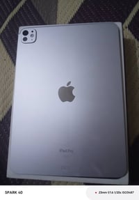 ايباد m4 نضافة 100 بطارية 92 السعر 970 قفل رقمي للتواصل 07838271055