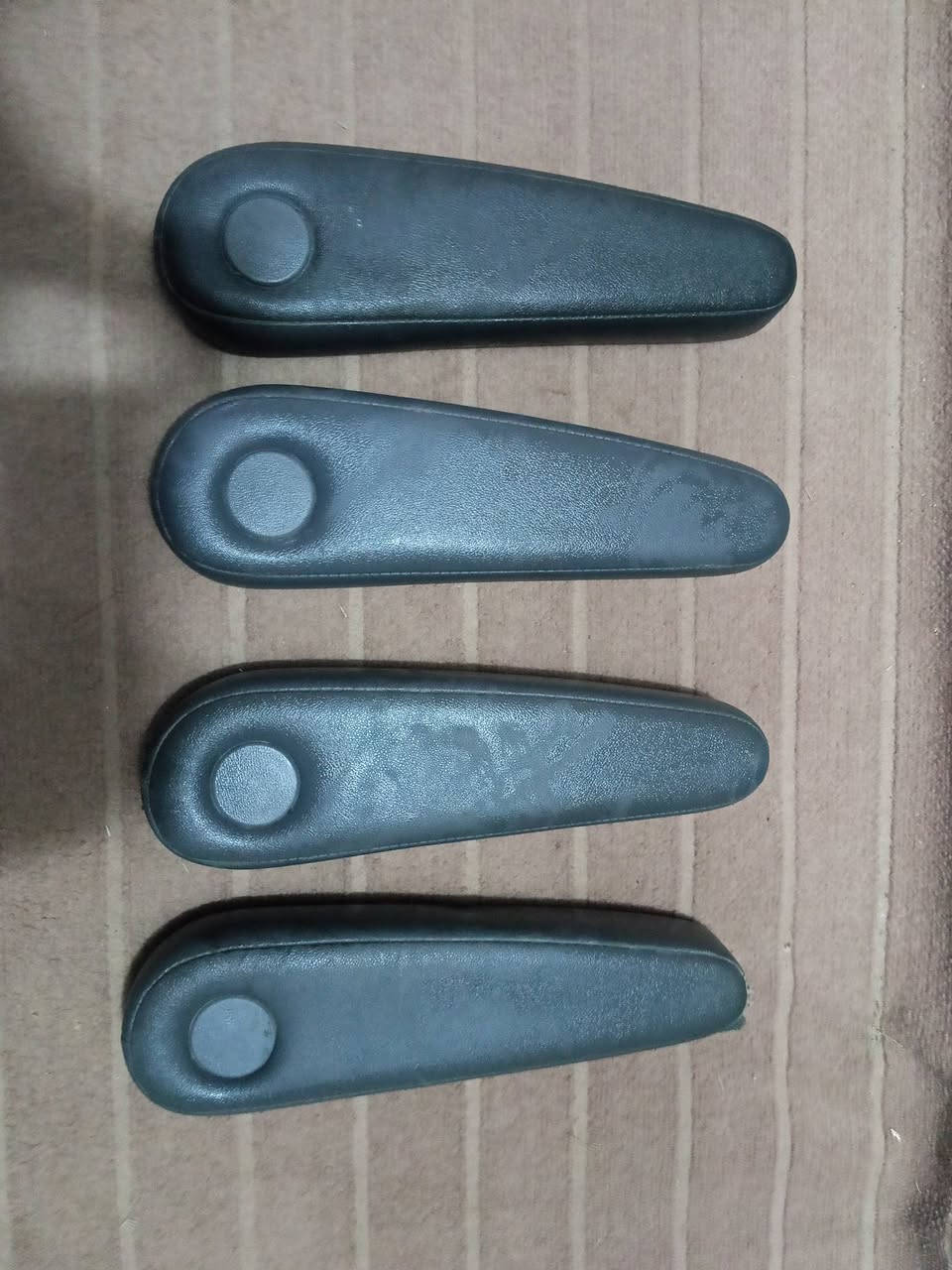 السلام عليكم
تجوات للبيع مال ستاركس عدد اربعه يرهمن جنبي هايس هايكر شيري جميع السيارات سعر الوحده 35 وبيهه مجال للطيبين مكان حله اتصل ودلل ‏‪0783 171 8434‬‏
