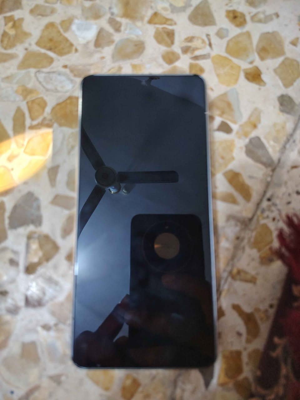 بوكو  F6  ذاكرة 256 عشوائي 16
ضهر مكسور أثر وكعه كسر خفيف موضح بصوره ملحقاته كامله كربلاء, العراق


**إذا كنت صاحب هذا الإعلان وتريد حذفه لأي سبب، رجاءا أرسل رسالة إلى الدعم الفني**