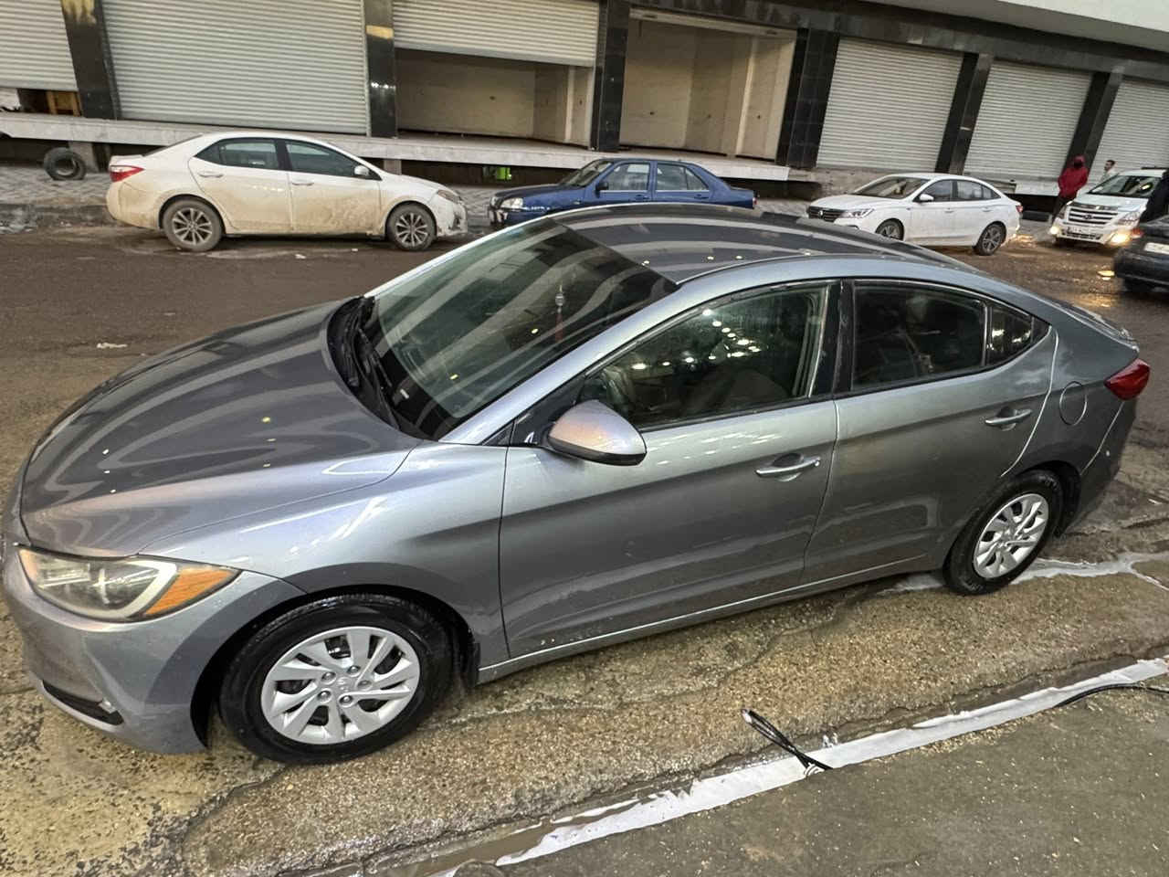 سلام عليكم النتره موديل  2018 وارد أمريكي سرقها دعاميه فقط و مكينه 2000 كير عادي سياره بدون حادث بدون صبغ سياره مكينه و كير ممفتوحا  السياره جاهزه رقم بغداد باسمي تحويل مباشر سعر سياره 120 ورقه  //***********
