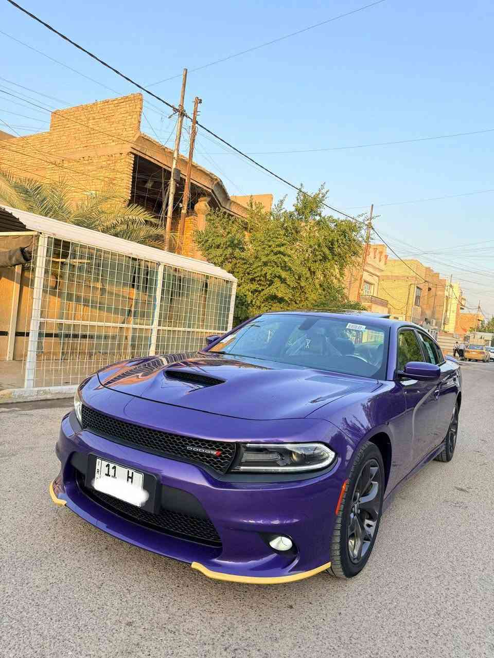 سلام عليكم 
للبيع جارجر خليجي 2019 
الون 💜💜 
حالة السياره كفاله عامه من الصبغ وتكحيل والبارد ✨
ماشيه 42 mi  فقط 
مواصفات: GT ✨💜 
1. كشنات جلد 
٢. فتحت سقف 
٣. كشنات كهرباء 
٤. بصمات بيبان 
٥. كار ابلي 
٦. تحديد مسار 
٧. مثبت سرعه 
٨. تبريد قطعتين 
٩. انضمت قياده sport
١٠ .لايت  LED
السياره بعد بيه مواصفات و GT مواصفاته معروفه السياره خير من الله ما عايزه برغي تخم تاير وحداديه جدد رقم بغداد بأسمي مداور ثاني السعر سياره بلاش اب 285 وبيه مجال بسيط 
الاتصال ***********
