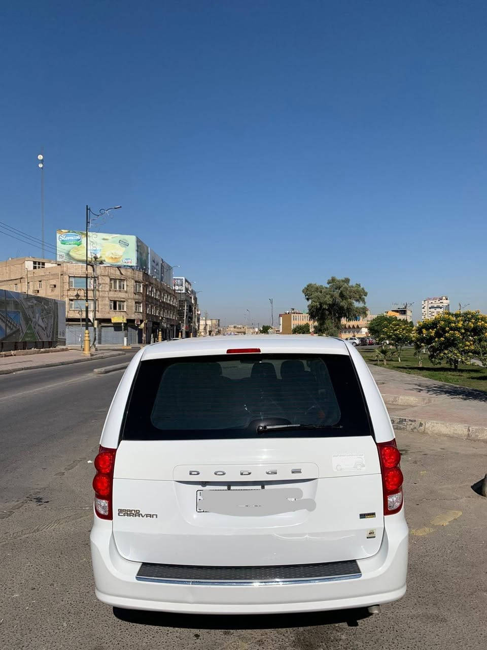 دوج كرفان لبيع موديل ٢٠١٩ بيها بنيد وجاملغ الأمامي فقط  سياره حلوه ونضيفه رقمها كربلاء خصوصي
السعر ١٧٥ وبيها  مجال قليل
الاستفسار ***********
