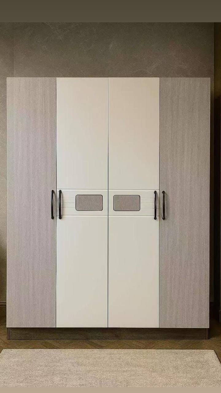 كنتور   4 باب 

الارتفاع 200 سم 
عرض  160 سم 
عمق 50 سم.
الاستفسار خاص


**إذا كنت صاحب هذا الإعلان وتريد حذفه لأي سبب، رجاءا أرسل رسالة إلى الدعم الفني**