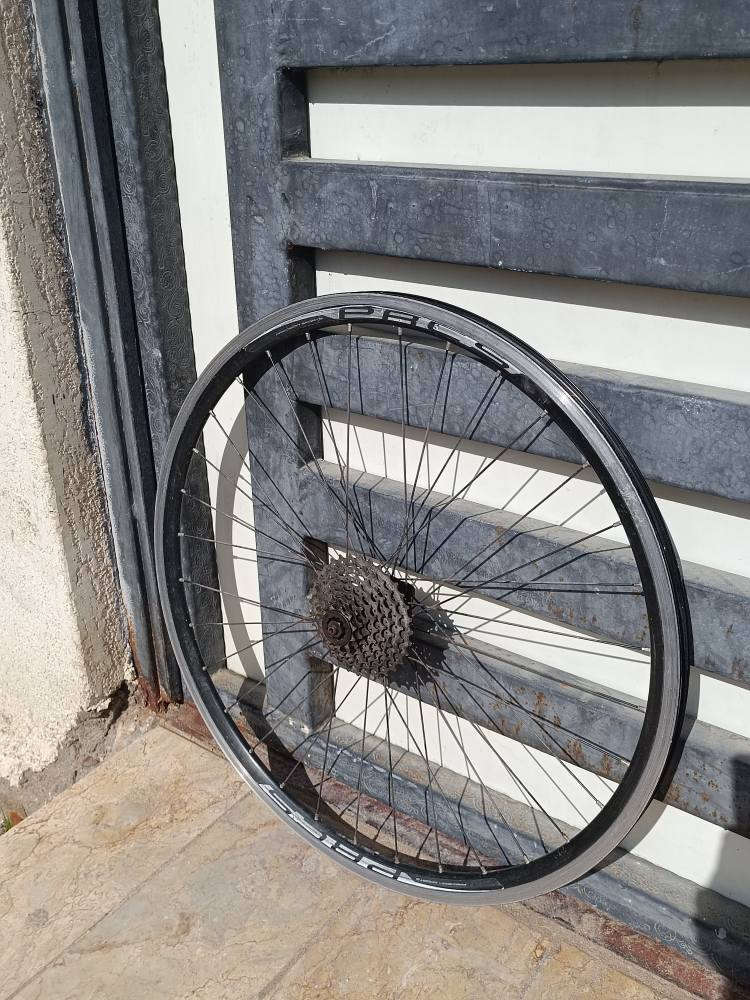 السلام عليكم ويل بايسكل خلفي ماركة برزشن 
اصلي ويل صافي طبيقتين يتحمل وزن عالي 
PRECISION
المنيوم 
سعره 25 وياها دشلي 8 نمرات هدية 
مكاني بصرة 
_0771556_9039 البصرة, العراق


**إذا كنت صاحب هذا الإعلان وتريد حذفه لأي سبب، رجاءا أرسل رسالة إلى الدعم الفني**