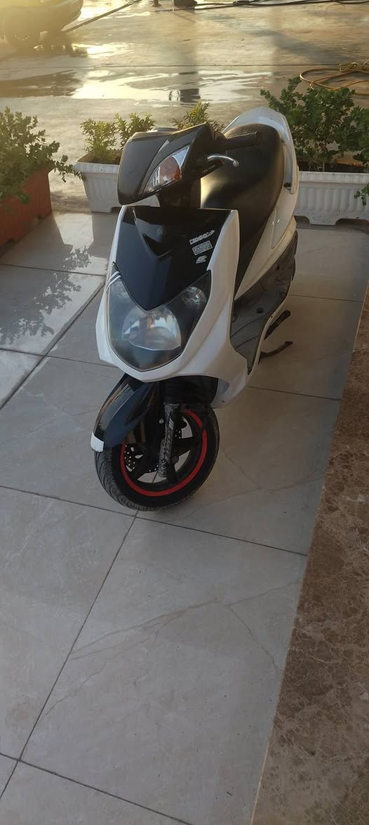 سلام عليكم دراجه للبيع سكنس فحل مال جناي بلادي كامله افحص وا اخذ البكان ديالئ بعقوبه *********** واتساب او انتصال بعقوبة, ديالى
