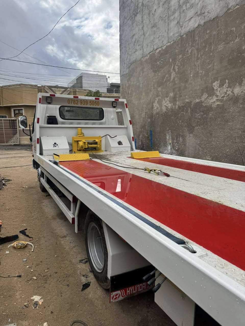 هونداي ٢٠٠٩ سطحي تخم تاير جيد بدي نزال ٣ جكات جديد كهربائي السيارة كله بالوني اصلي بكره السحب ٧ طن أمريكي  مكينه لا بخار لاتنقيص سنويه بسمي تحويل مباشر 
عنوان الفلوجه 
***********
