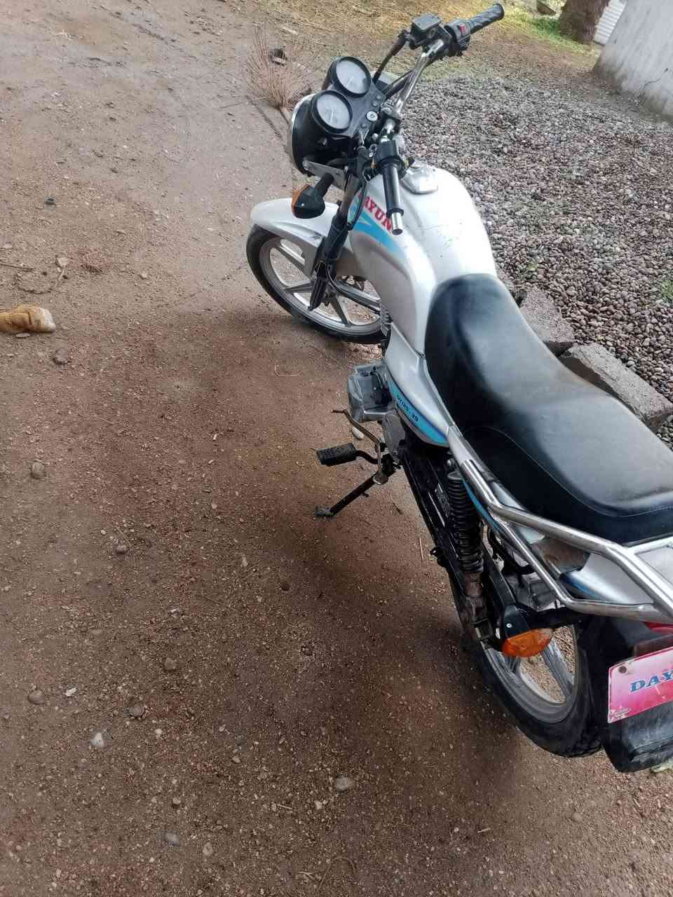 دايوان عضم 
كلك بدون وراق مكفواله من سرقه 
موديل 22 رقم شاصي موجود 
دراجه حلوه ونضيفه مال جناي 
بابل محاويل 
سعر  657وبيه مجال قليل 
***********

الموشراي لا يتعب
