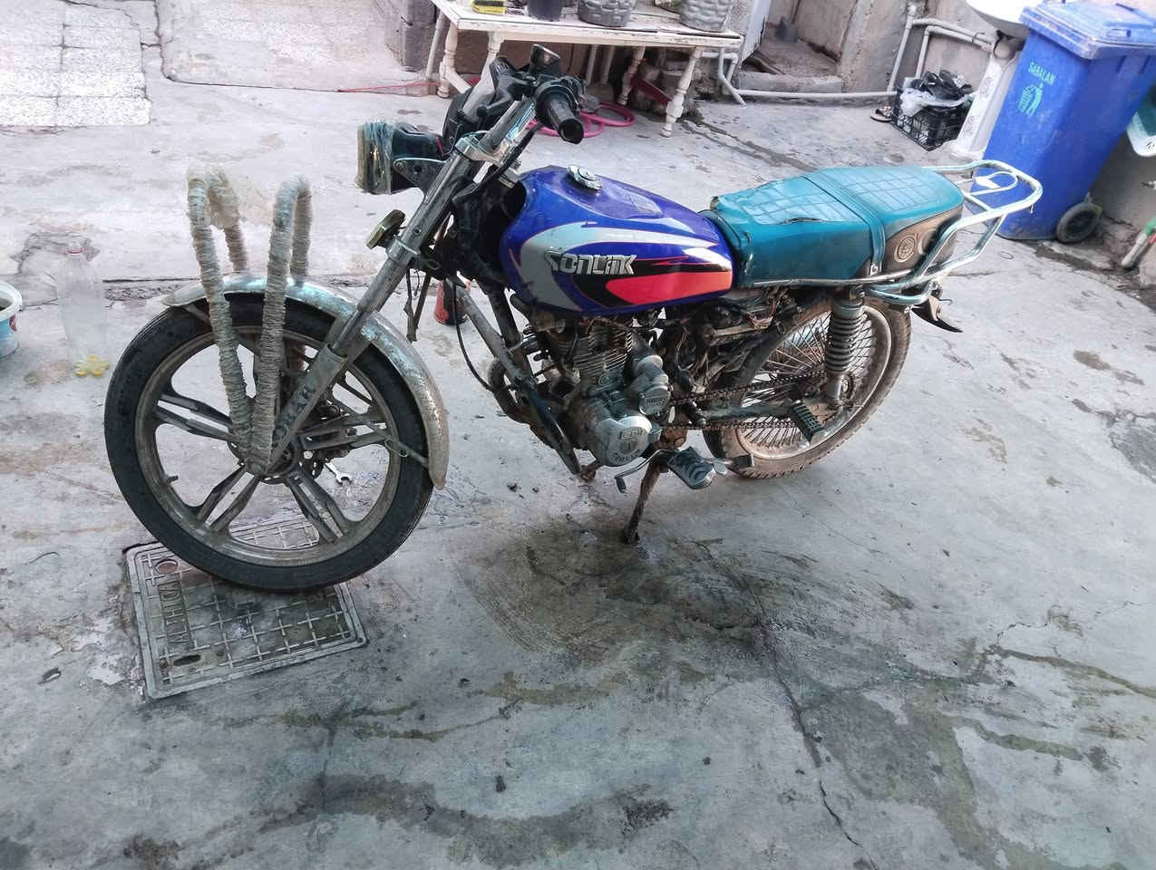 سونيك محرك مفتوح بس لاستيك ولف موديل 2023كمرك مدفوع بس اوراق ضايعه يحتاجله غسل وترتيب سعره 400وبي مجال شويه مكان كركوك حزيران استفسار عل رقم ***********
***********👍
