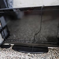 تي في • قطع • للبيع