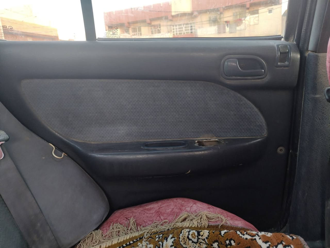 سيارة سيفيا رقم ديالى للبيع
كير مكينة نضيفات كهربائيات شغالة 
سنوية ٢٩
مكان السيارة بعقوبة
السعر ٢١ بي مجال
لاستفسار ***********
