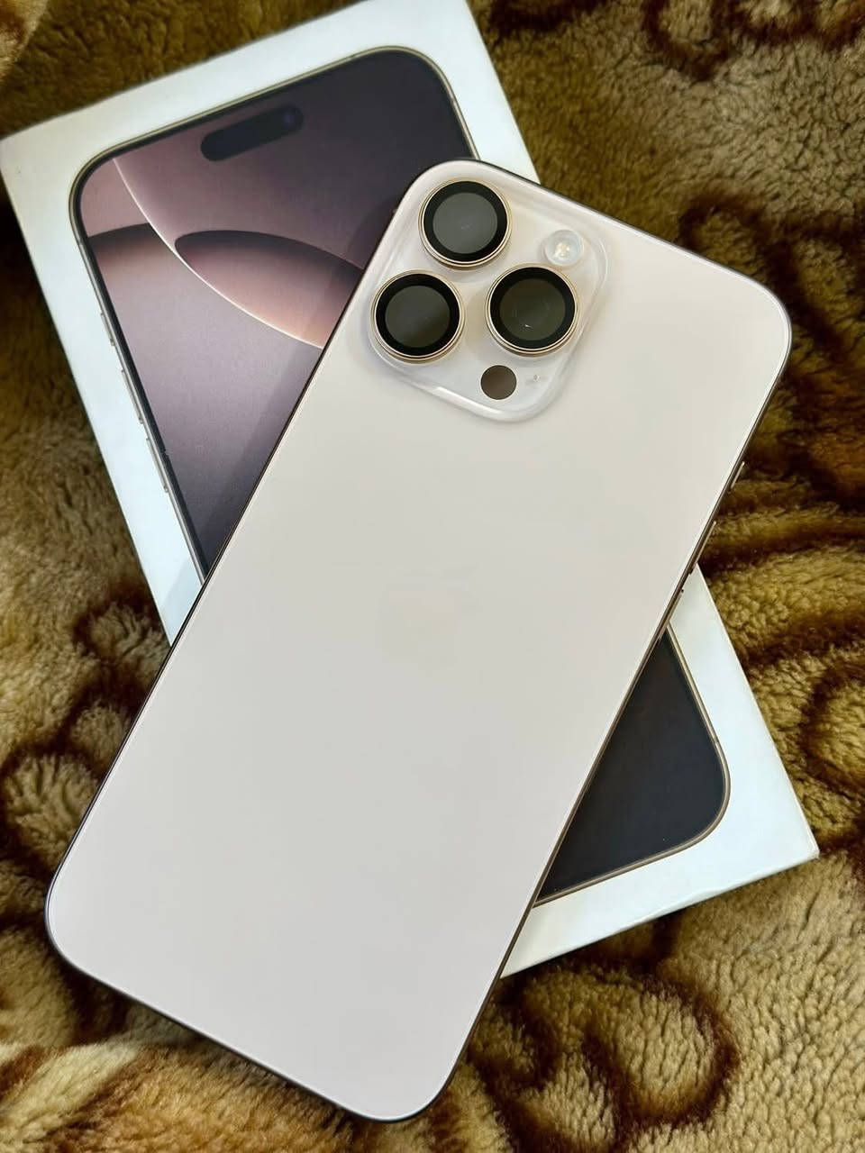 iphone 16 pro max
ذاكره 256
بطاريه 97%
‏1 sim يدعم
شرق اوسط . نموذج AAA
مامفتوح . بدون ملحقات
 جهاز فقط يحتاج بورد 
فحص مع ظمان
سعر 275 الف نهايته
عنوان / اربيل مناره + متوفر توصيل 5


**إذا كنت صاحب هذا الإعلان وتريد حذفه لأي سبب، رجاءا أرسل رسالة إلى الدعم الفني**