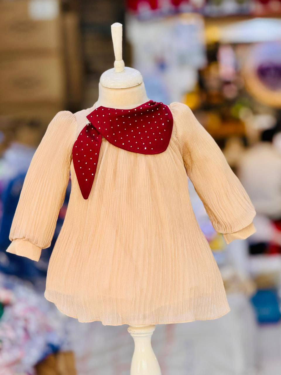 فستان بناتي أنتيكا قياس 2-5 سعر الدرزن 198ألف
اقل طلب درزن للحجز والاستفسار يمكنكم مراسله الخاص


**إذا كنت صاحب هذا الإعلان وتريد حذفه لأي سبب، رجاءا أرسل رسالة إلى الدعم الفني**